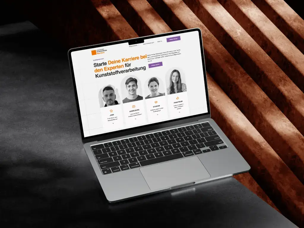 Karriereseiten des Unternehmens Stükerjürgen auf einem Laptop – entwickelt von der Design und IT Agentur aus Herford snutig im Rahmen eines umfassenden Employer-Branding-Projekts.